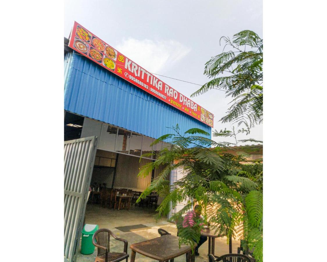 Krittika Rao Dhaba By Wb Inn Ґурґаон Екстер'єр фото